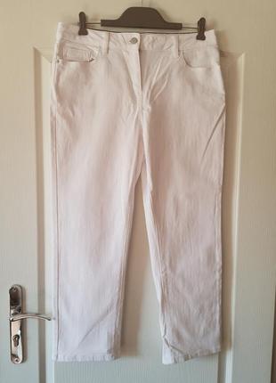 Белые женские джинсы2 фото