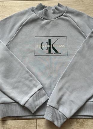 Світшот від бренду calvin klein