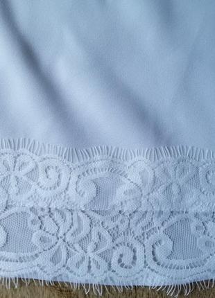 Шифоновая белая блузка с кружевом gloria jeans2 фото
