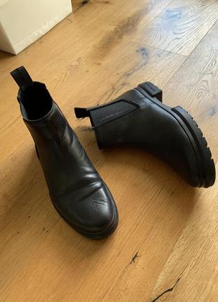Кожаные ботинки челси calvin klein jeans чёрного цвета оригинал брендовые
