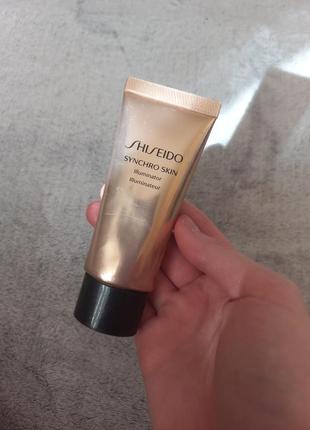 Ілюмінатор для обличчя від shiseido