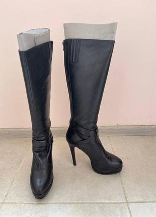 Braska сапожки шкіра демі 38р шпилька є коробка