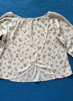Крутая блуза нарядная из вискозы в цветочный принт bershka6 фото