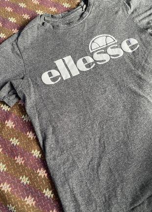 Футболка ellesse з рефлективним лого2 фото