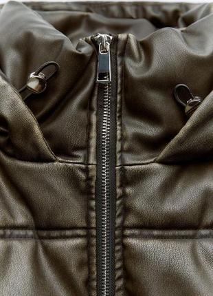 Укороченная куртка zara из экокожи9 фото