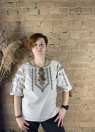 Лляна вишита сорочка великих розмірів