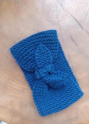 Стильная вязаная повязка