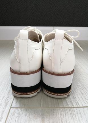 Туфли оксфорды на платформе, 38р, белые2 фото
