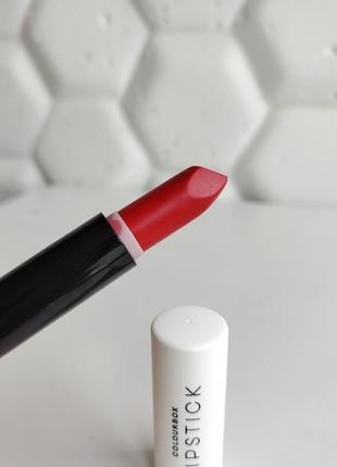 Помада для губ от орифлейм oriflame colourbox bright red 329842 фото