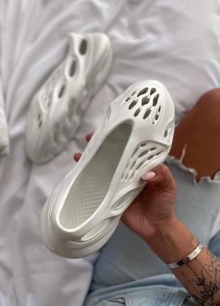 Босоножки adidas yeezy foam runner босоніжки сандалі сандали кроссовки кросівки