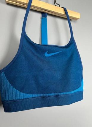 Nike жіночий  спортивний топ2 фото