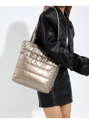 Тренд стьобана нейлонова балоньова жіноча сумка шопер на плече тоут9 фото