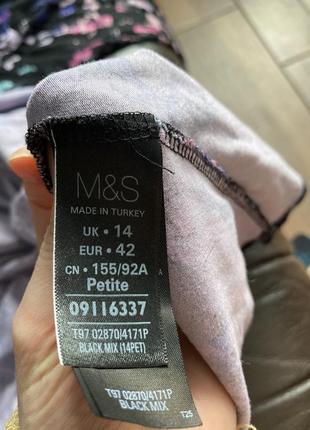 Вискозное платье на запах в разноцветный принт фирмы marks and spenser9 фото