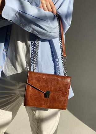 Женская сумочка кросс-боди в стиле рептилии рыжая на два отдела2 фото