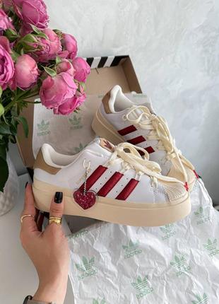 Женские кроссовки adidas superstar bonega beige red