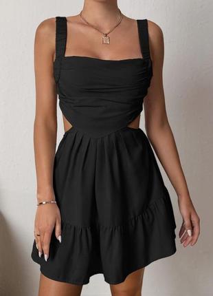 Плаття чорне в розмірі s з відкритою спинкою