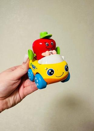 Игрушечная машинка