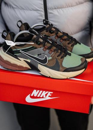 Мужские кроссовки в стиле nike v2k.3 runtekk2 фото