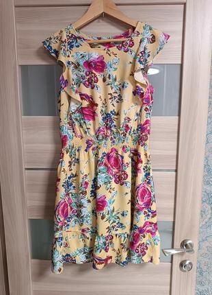 Легкое красивое платье сарафан с рюшами2 фото