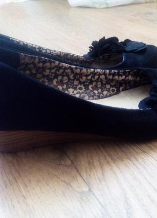 Туфлі на танкетці р. 39