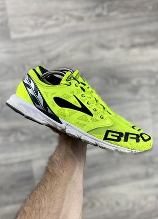 Brooks кроссовки 44 размер салатовые оригинал