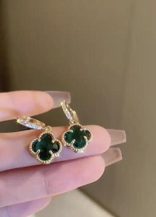 Серьги женские зеленые кольца