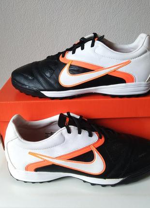 Сороконожки 43-44
nike ctr360 libretto, бутси, копочки1 фото