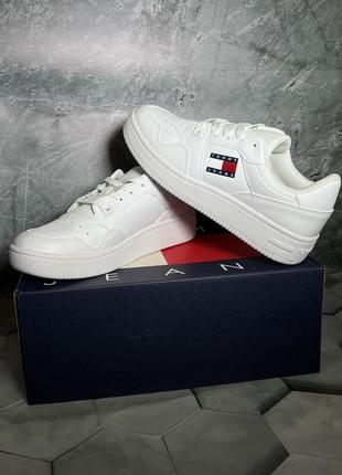 Шкіряні кросівки tommy jeans tjw retro basket ess