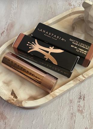 Помада для губ с бархатно-матовым финишем anastasia beverly hills matte lipstick blush brown6 фото