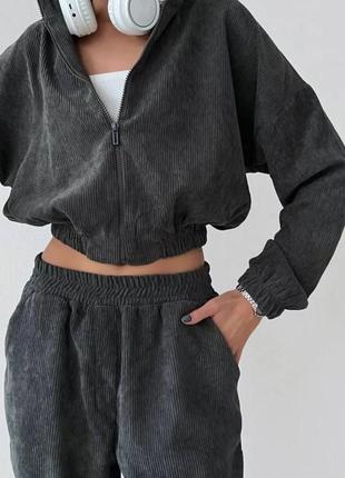 Костюм в рубчик вельвет