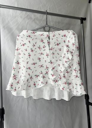 Белая юбка короткая в цветочный принт s m3 фото