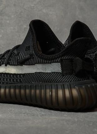 Новые стильные фирменные летние кроссовки женские  adidas yeezy3 фото