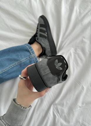 Жіночі кросівки adidas campus
сіро-чорні3 фото