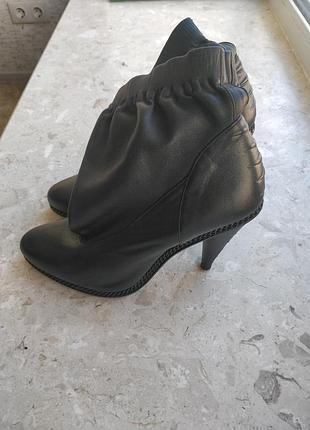 Кожаные ботильоны diesel. оригинал.