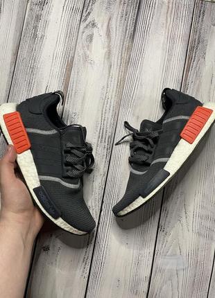 Кроссовки adidas nmd r1