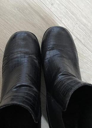 Ботинки каблук челси весенние черные3 фото