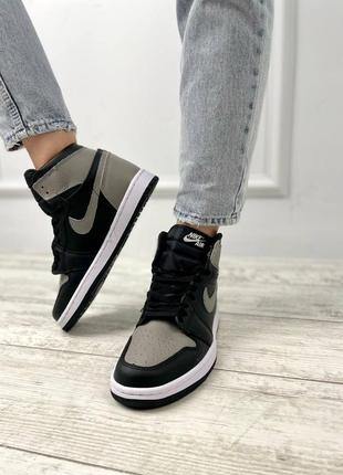 Женские кроссовки jordan retro 1 high люкс качество5 фото