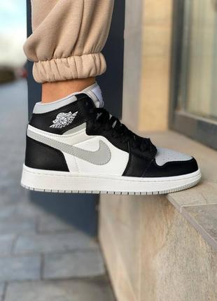 Жіночі кросівки jordan retro 1 high  люкс якість