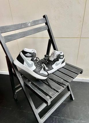 Жіночі кросівки jordan retro 1 high  люкс якість