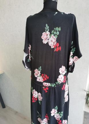 Платье из вискозы в цветочный принт с пачкой ом4 фото
