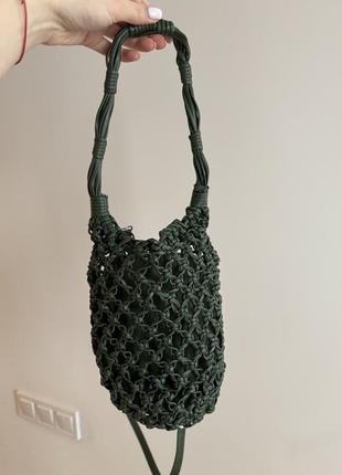 Трендова плетена сумочка zara