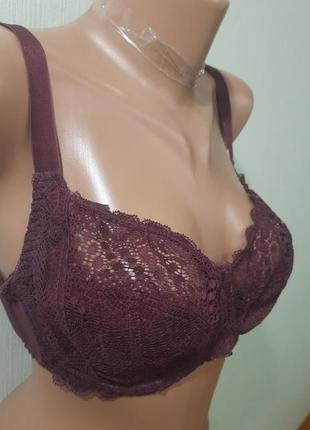 Бюстгалтер
