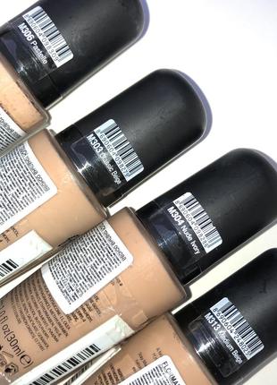 Flormar matt touch foundation тональна основа тон m303 classic beige m304 nude ivory m306 pastelle m313 medium beige тональний крем для обличчя2 фото