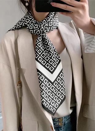 Платок шелковый 90*90 см черно-белый