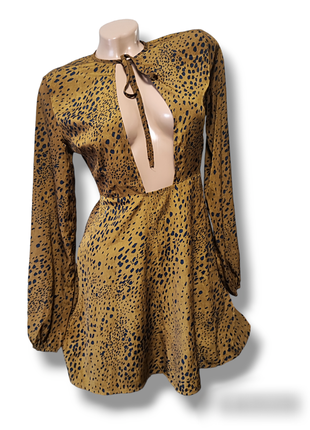 Стиоьна коротка сукня гепард відкрите плаття5 фото