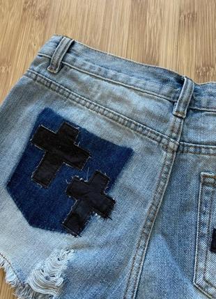 Шорты джинсовые с крестиками 3