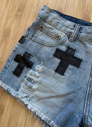 Шорты джинсовые с крестиками 2