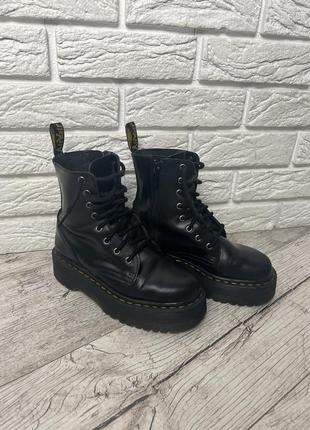 Dr. martens jadon — black polished smooth