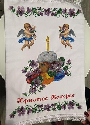 Вышитое бисером зимнее полотенце