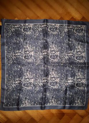 Квадратний шовковий хустку від tie rack!